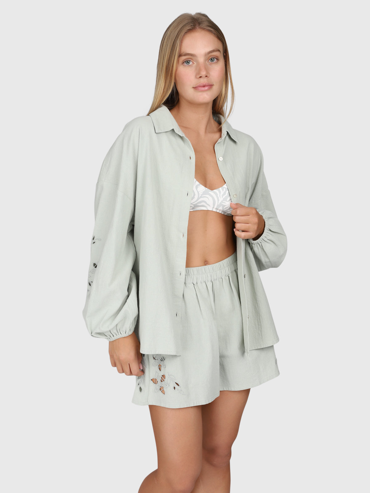 brunotti-maysa-damen-shirt-aqua-grey-stickerei-sommer image 3