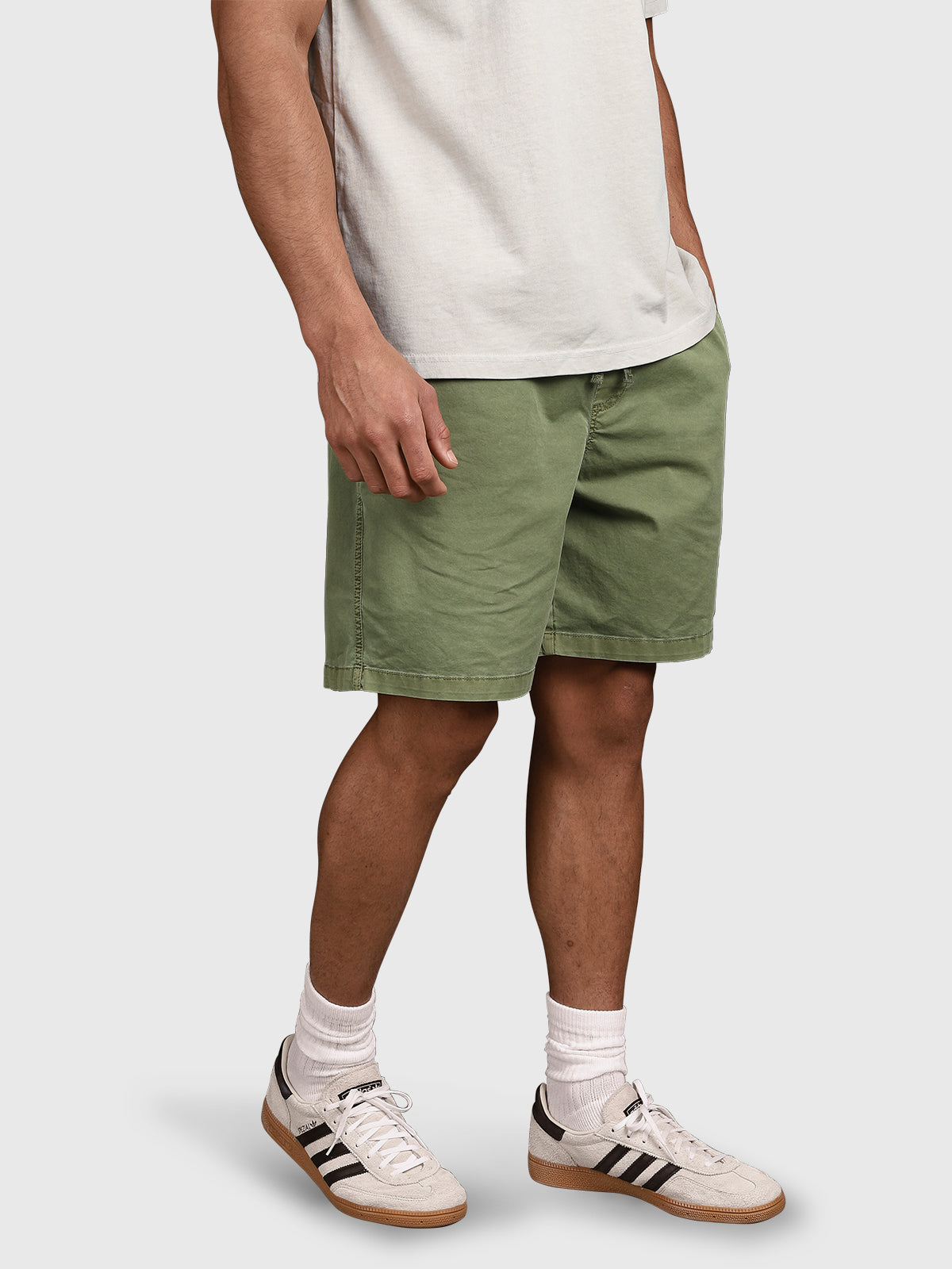 brunotti-alec-walk-shorts-herren-mayfly-stretch-washed image 5