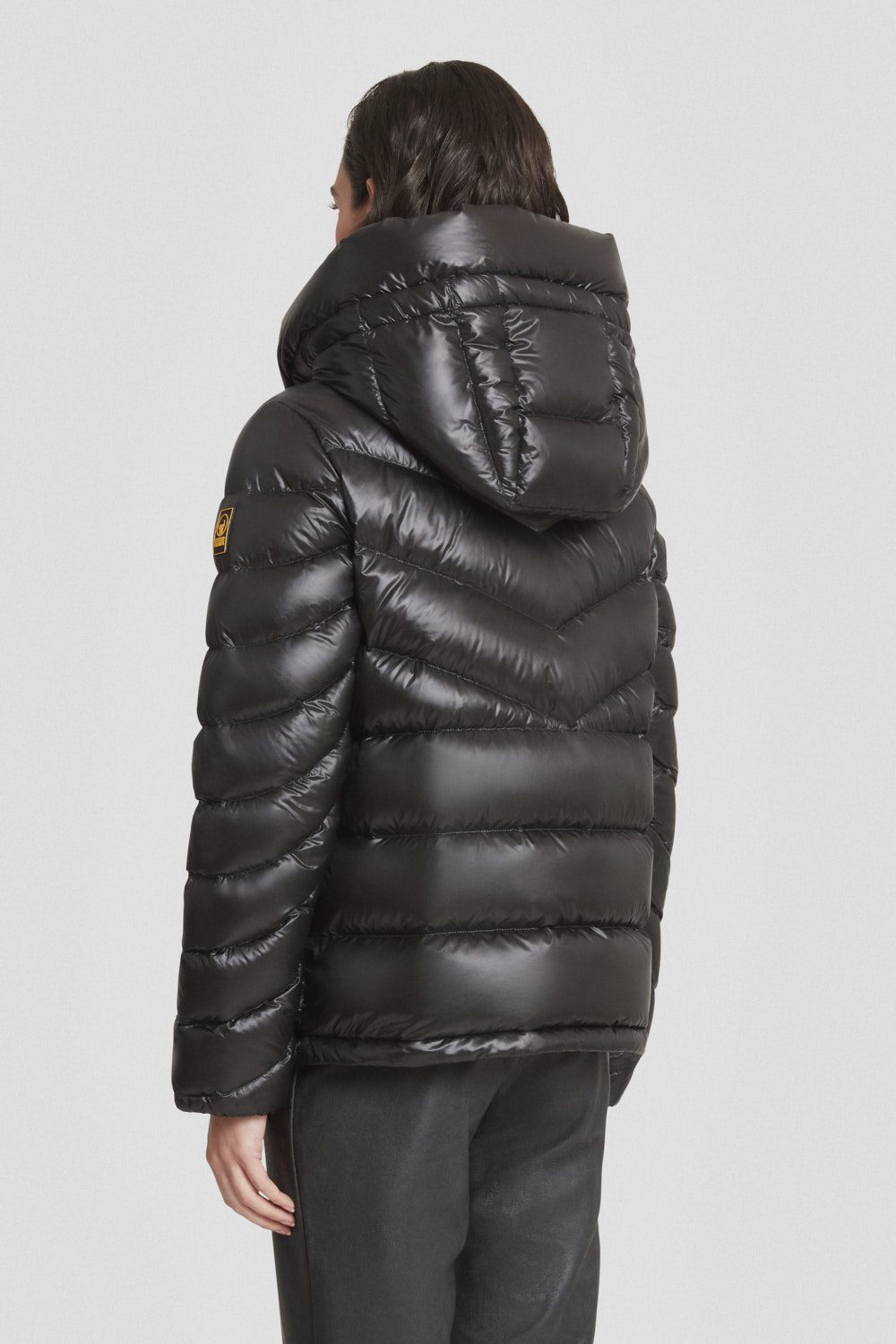 ciesse-outdoor-piumini-kurz-daunenjacke-schwarz-abnehmbare-kapuze image 4
