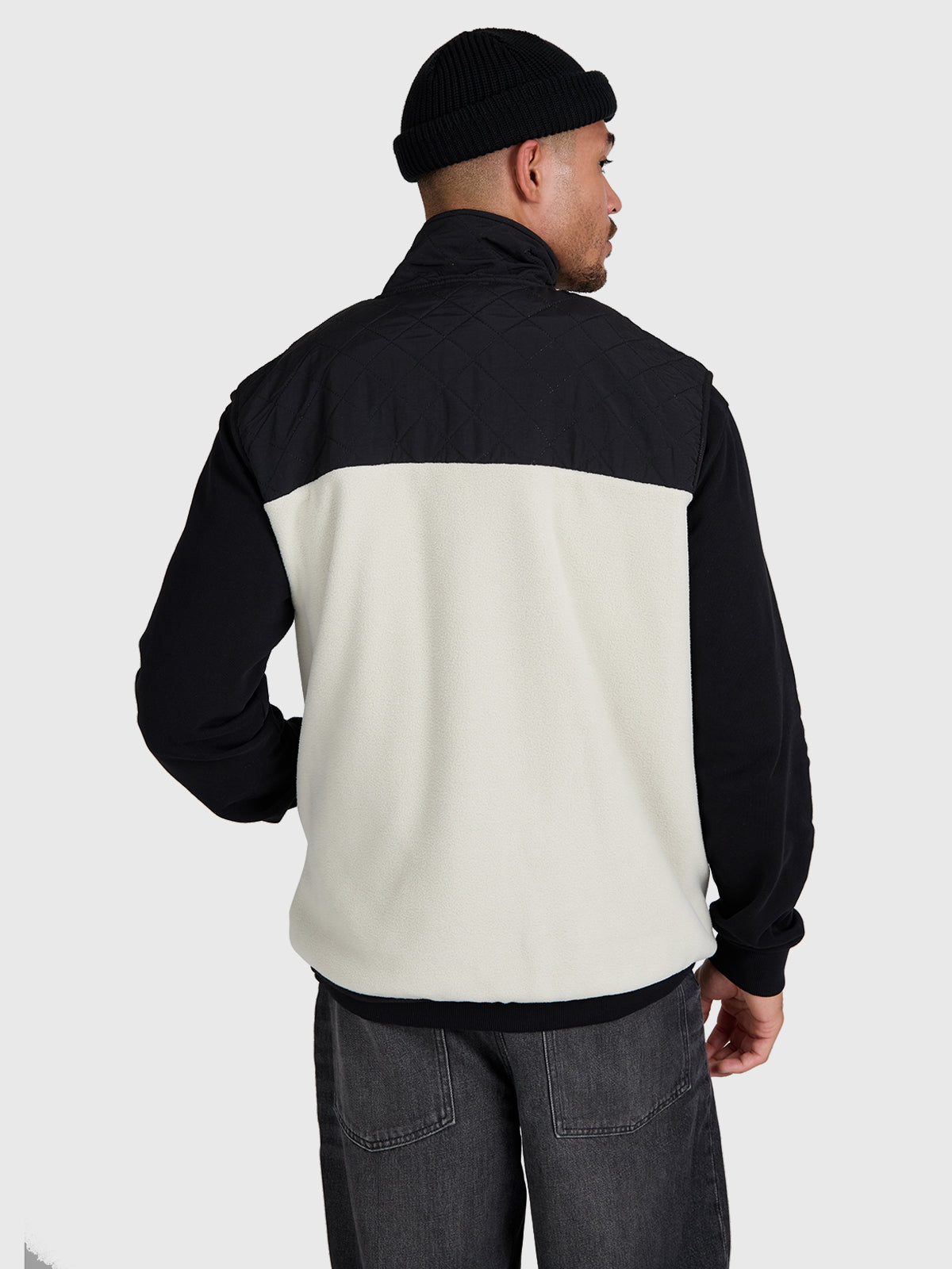 brunotti-dipon-herren-bodywarmer-soft-grey-polyester image 2