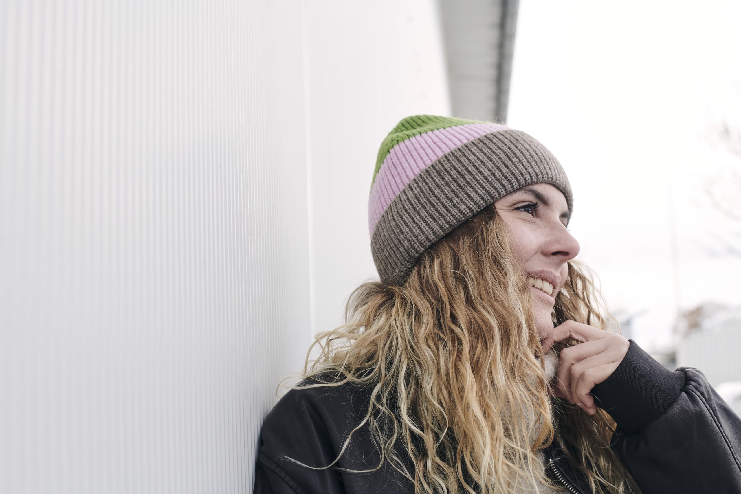 chillouts-natascha-hat-winterm-tze-curry-blue-colour-block image 4