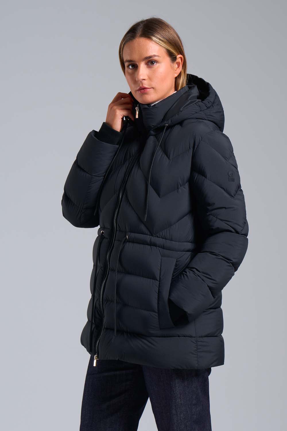 ciesse-outdoor-hirta-daunenjacke-schwarz-200g-abnehmbare-kapuze image 3