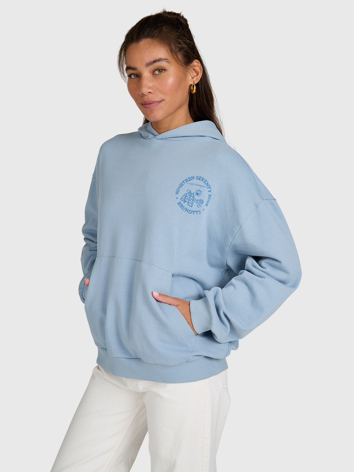 brunotti-sita-damen-hoodie-hellblau-baumwolle-loose-fit image 3