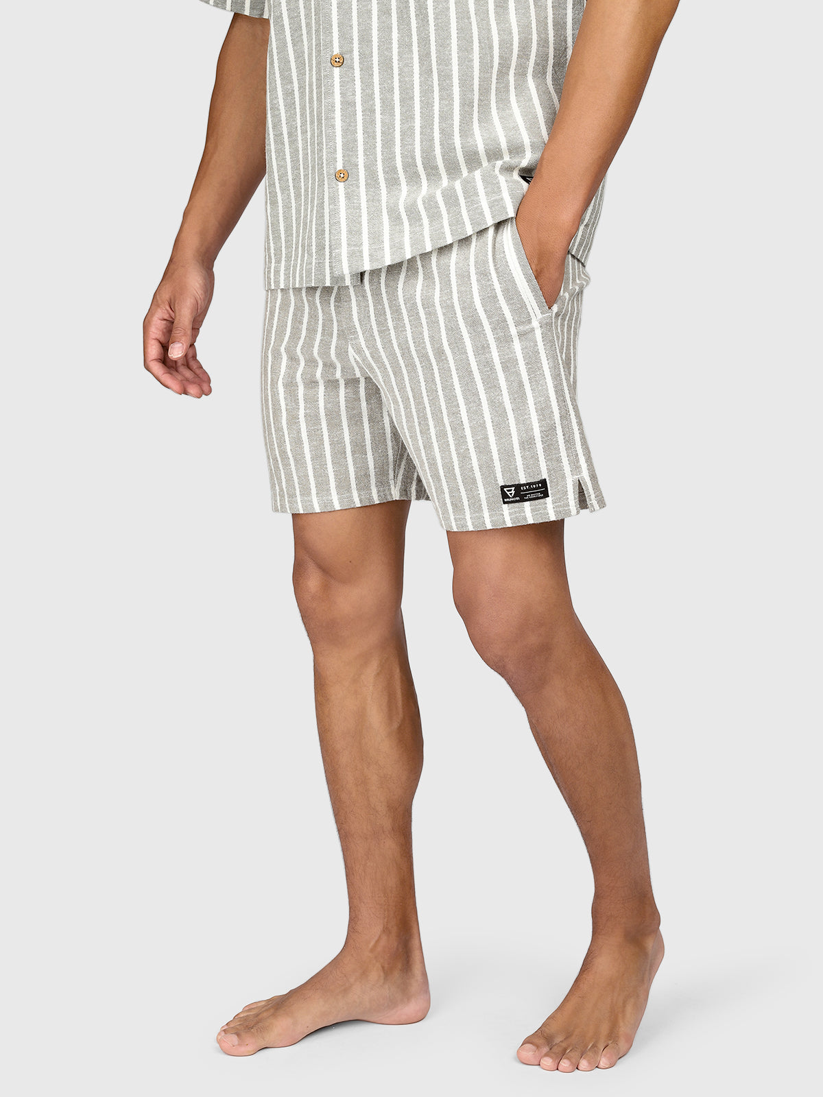 brunotti-aiden-stripe-walk-shorts-snow-wei image 1