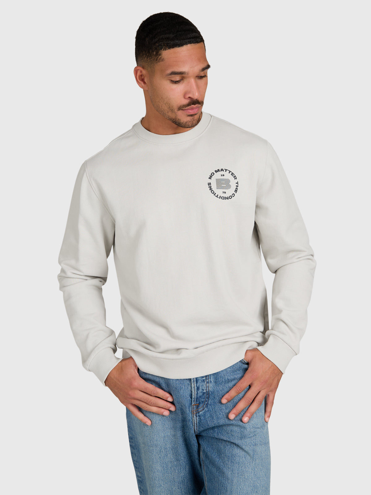 brunotti-naldis-crew-pullover-herren-soft-grey-baumwolle image 1