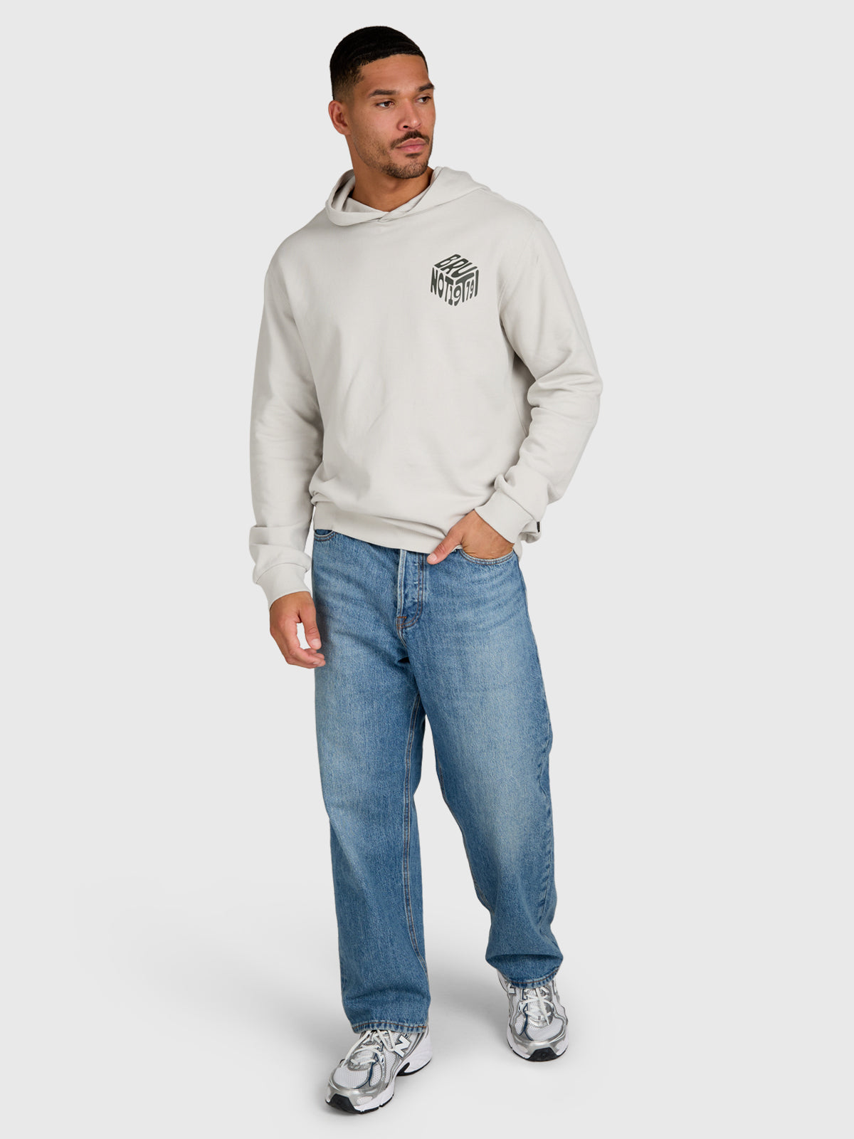 brunotti-mynne-herren-hoodie-soft-grey image 5