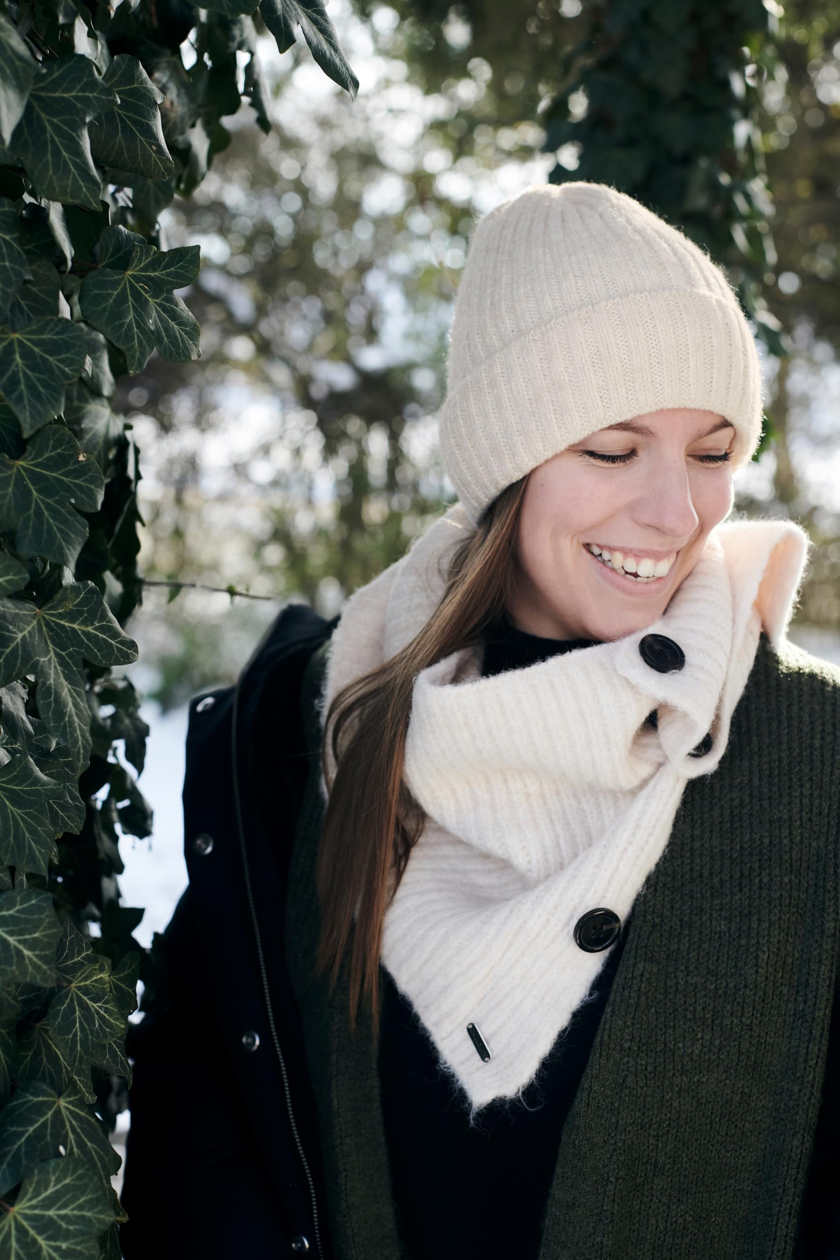 chillouts-tuva-beanie-strickm-tze-light-grey-merinowolle image 4