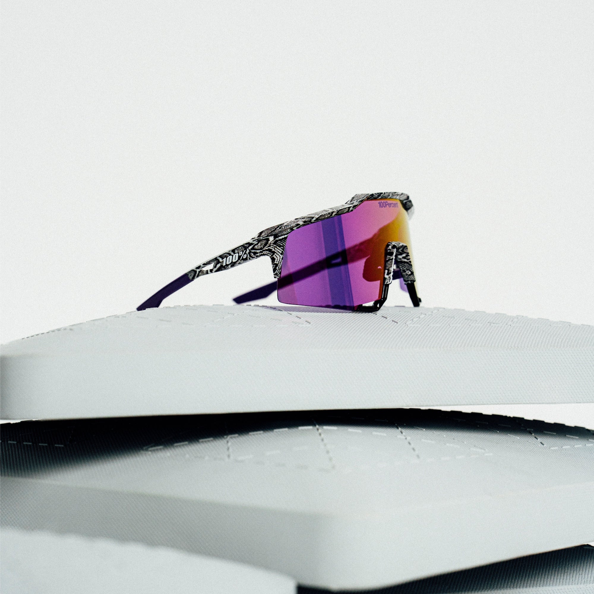 100-speedcraft-elly-3-sonnenbrille-white-venom-purple-mirror image 6