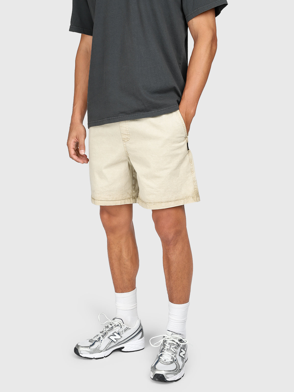 brunotti-alec-herren-walkshorts-feather-grey-stretch image 1