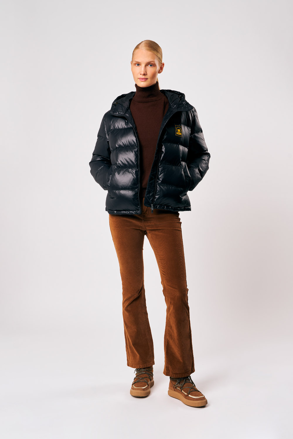 ciesse-outdoor-naria-daunenjacke-damen-schwarz-kapuze image 2