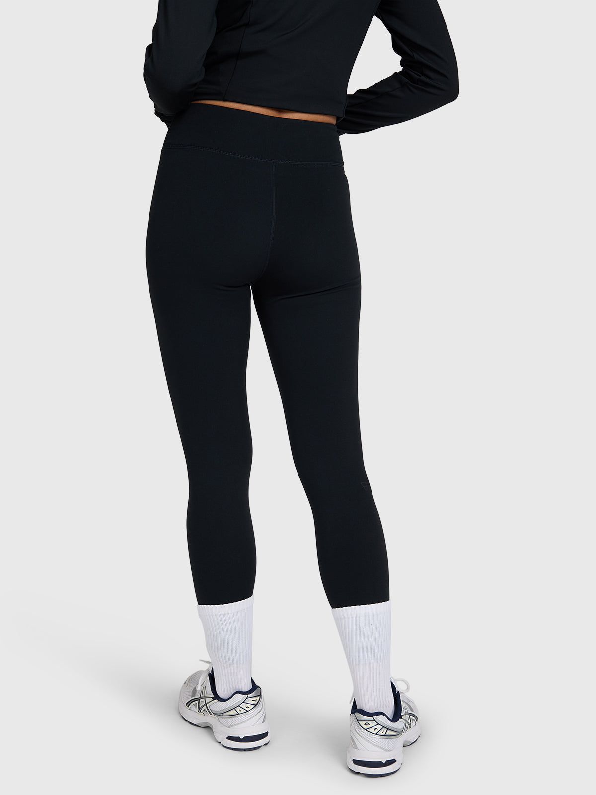 brunotti-lida-damen-baselayer-schwarz-wintersport image 4