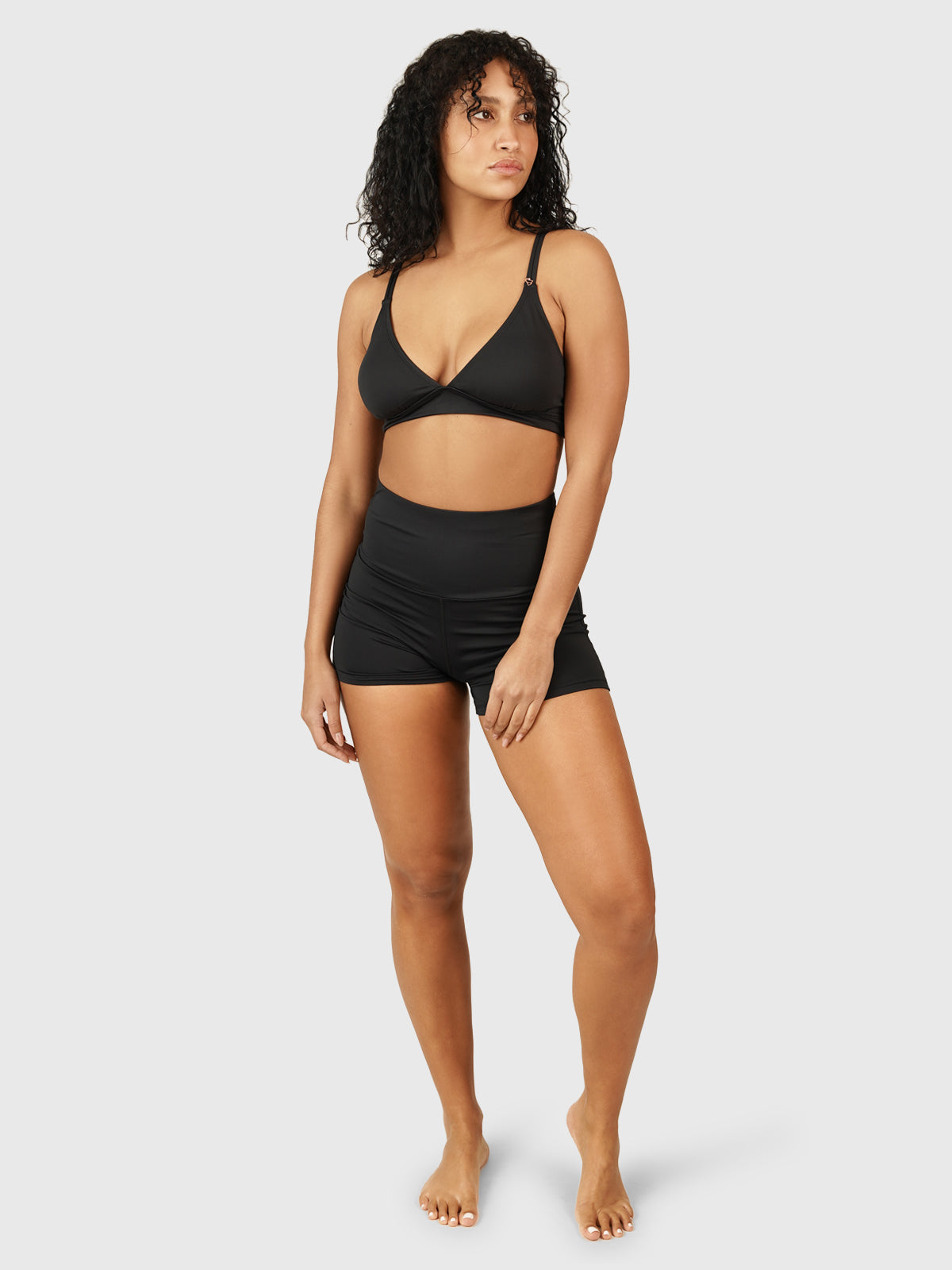 brunotti-delphinia-bralette-bikini-oberteil-schwarz-recycelt image 2