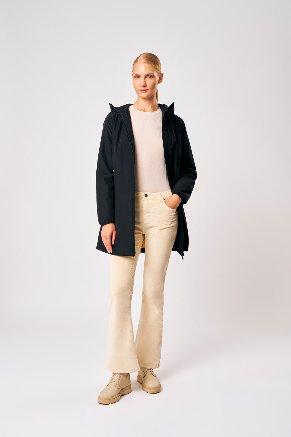 ciesse-matilda-lange-damenjacke-schwarz-mit-kapuze image 1