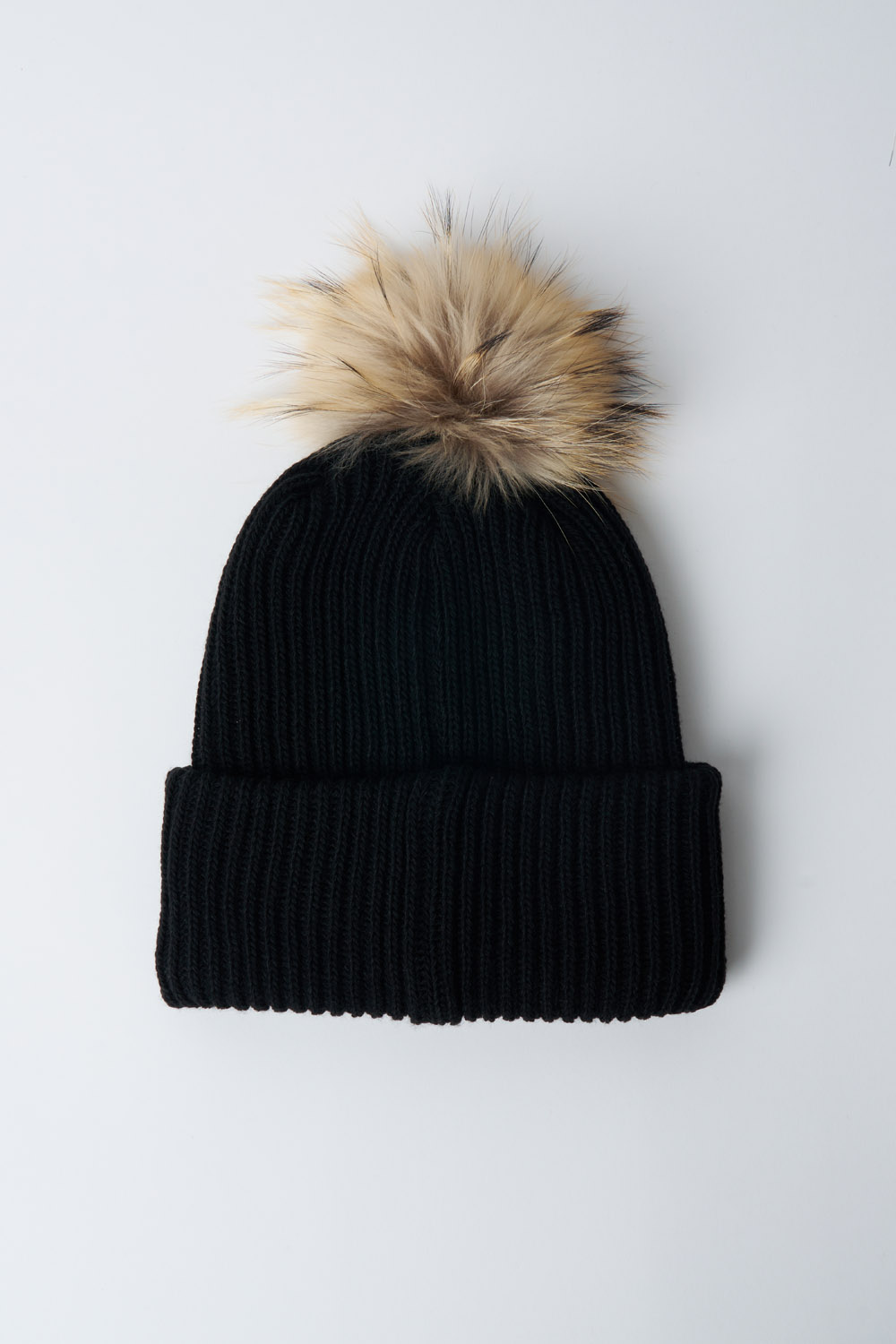 ciesse-outdoor-kity-strickm-tze-schwarz-mit-echtfellbommel image 3