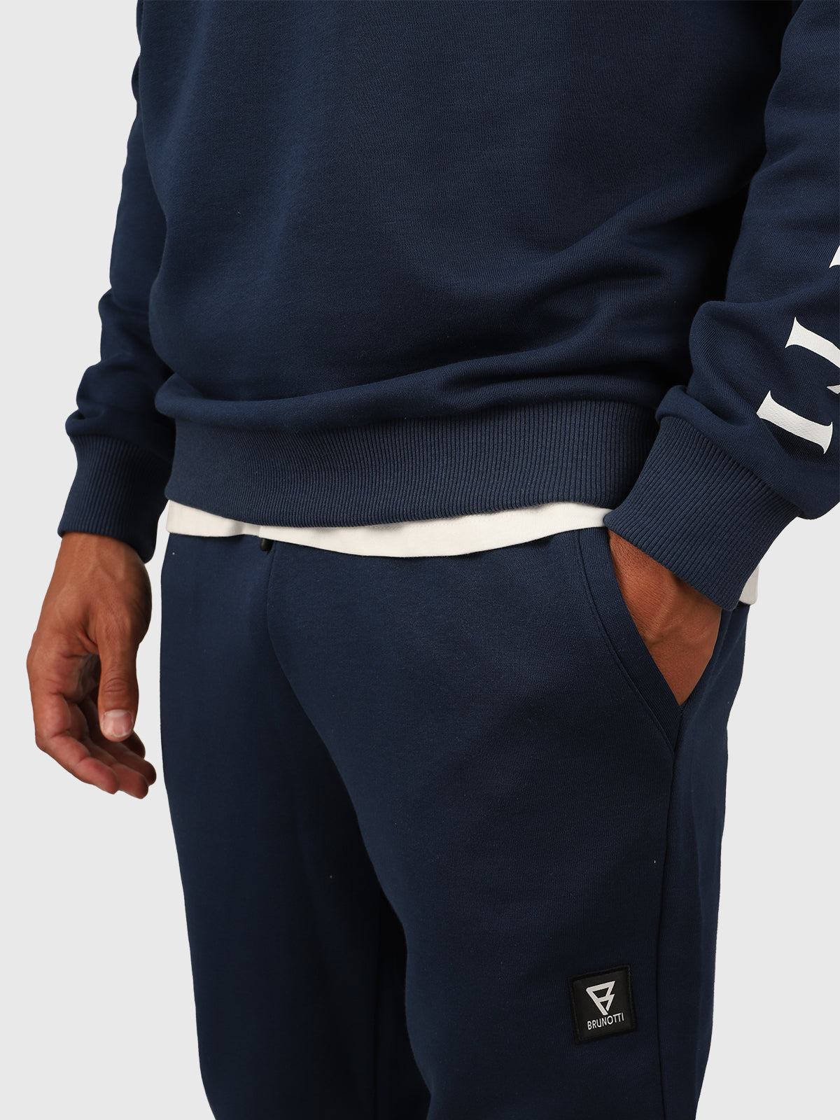 brunotti-durbasker-herren-jogginghose-night-blue-baumwolle image 5