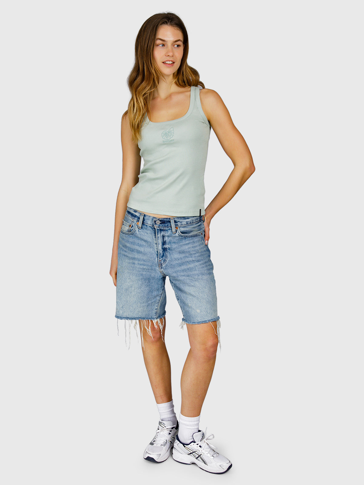 brunotti-toppira-top-damen-aqua-grey-mit-stickerei image 5