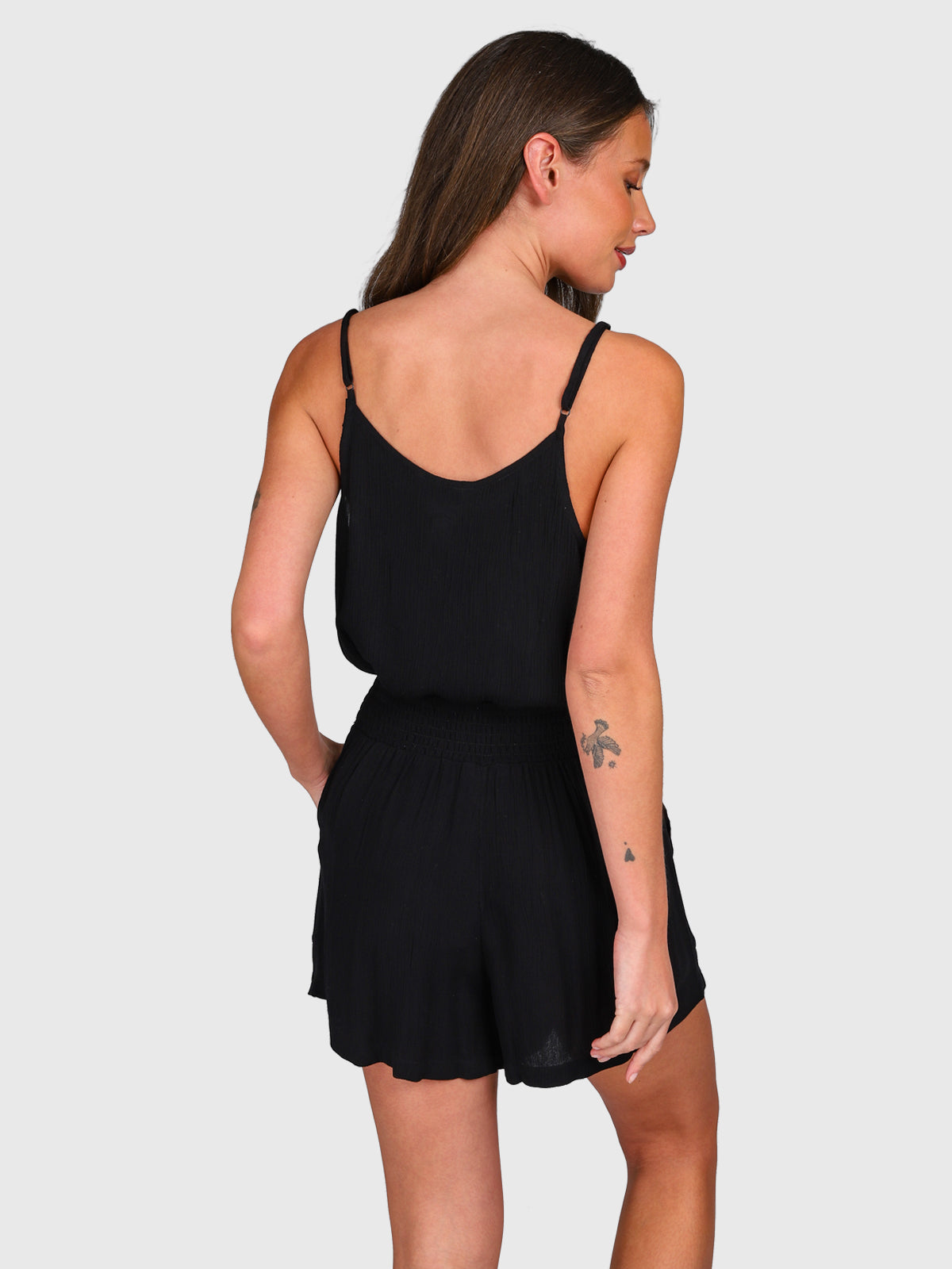 brunotti-essia-shorts-damen-schwarz-locker image 2
