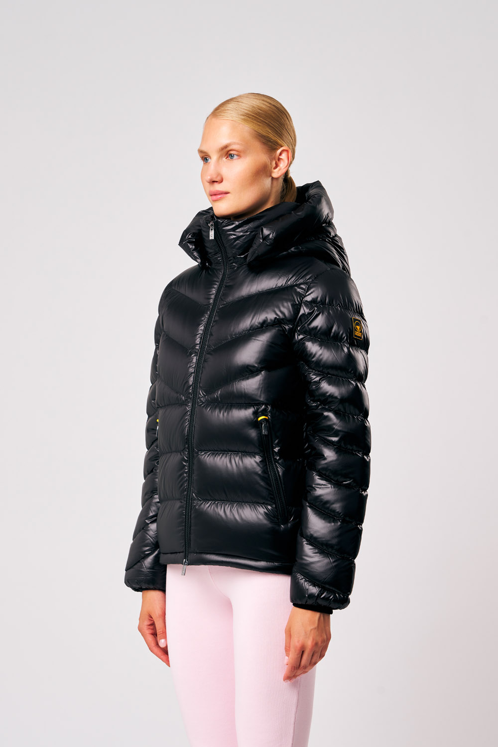 ciesse-outdoor-heidi-daunenjacke-damen-schwarz-mit-kapuze image 1