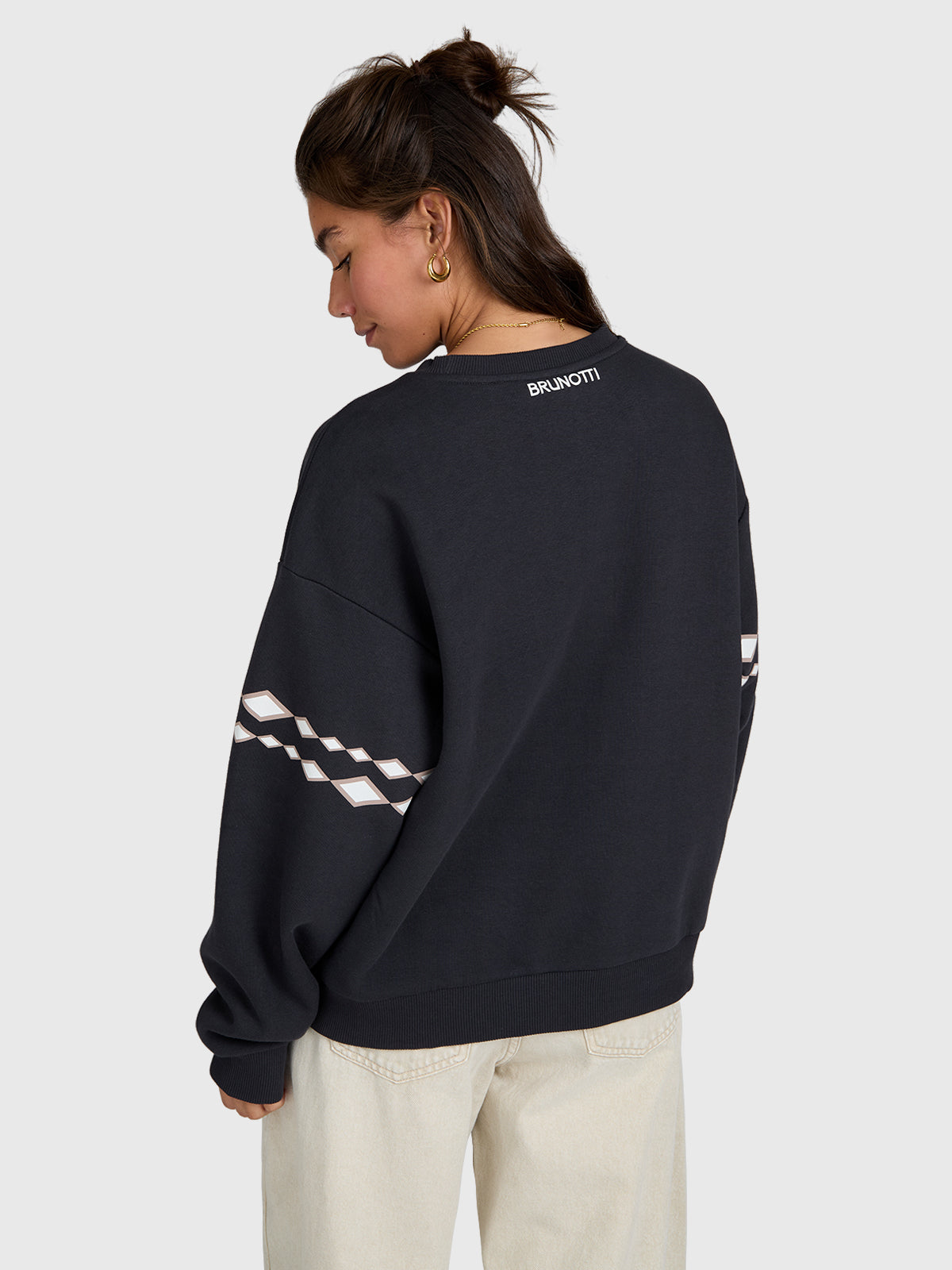 brunotti-jamea-damen-pullover-schwarz-aus-baumwolle image 2