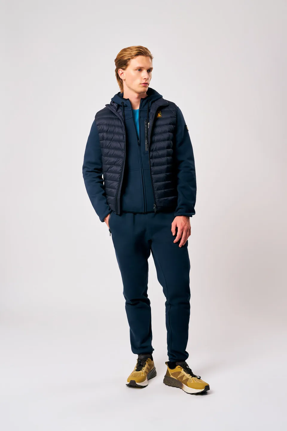 ciesse-outdoor-astor-3-0-daunenweste-blau-leicht-herren image 1