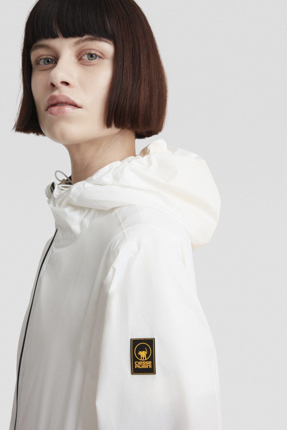 ciesse-outdoor-windjacke-weiss-mit-kapuze-wasserdicht image 6