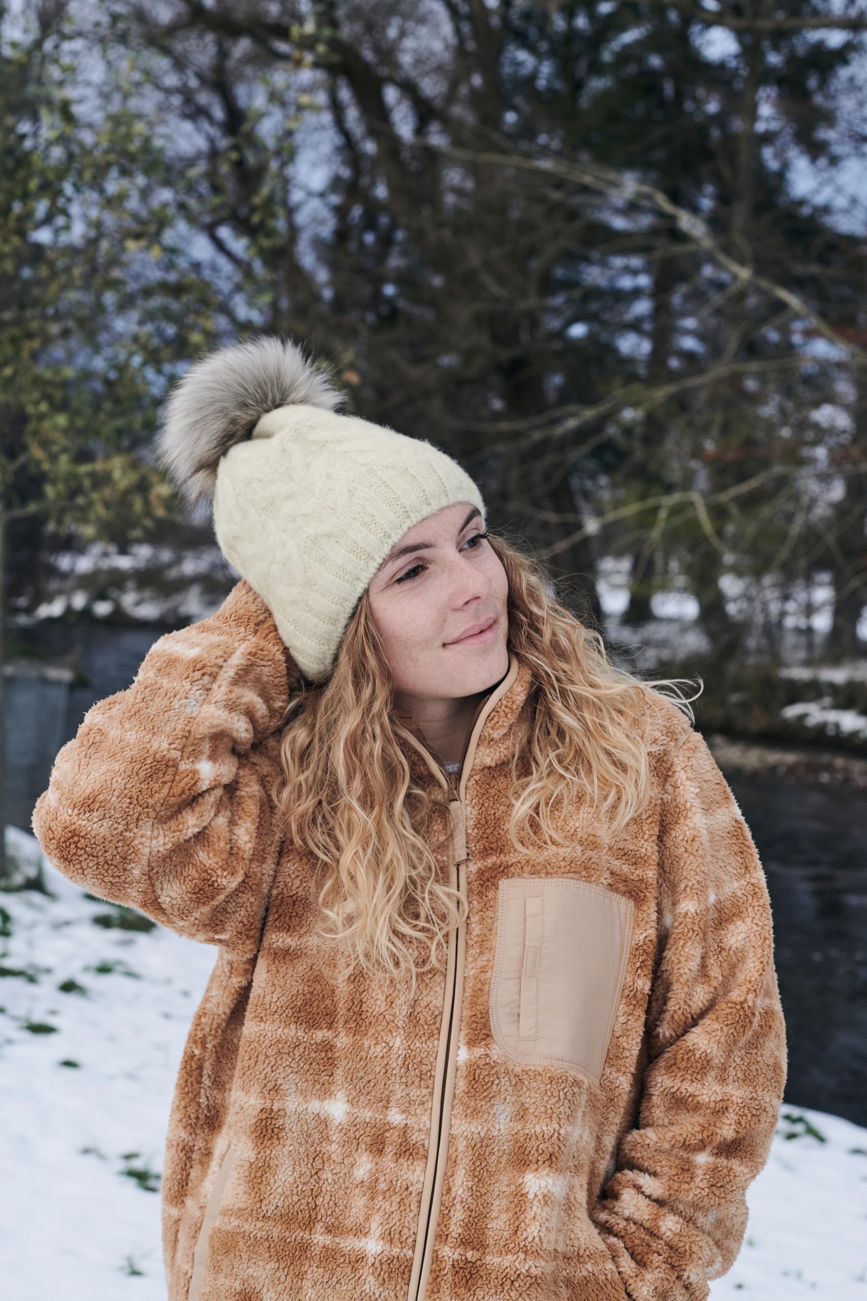 chillouts-flora-hat-winterm-tze-natural-mit-pompon image 3