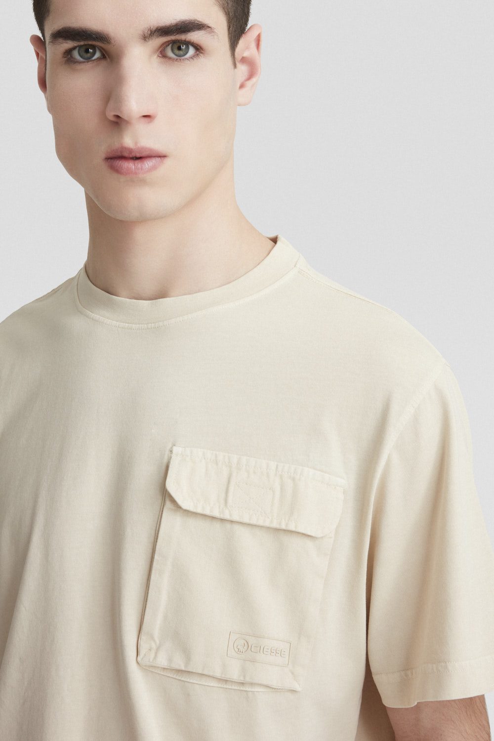 ciesse-outdoor-t-shirt-beige-baumwolle-brusttasche-herren image 6