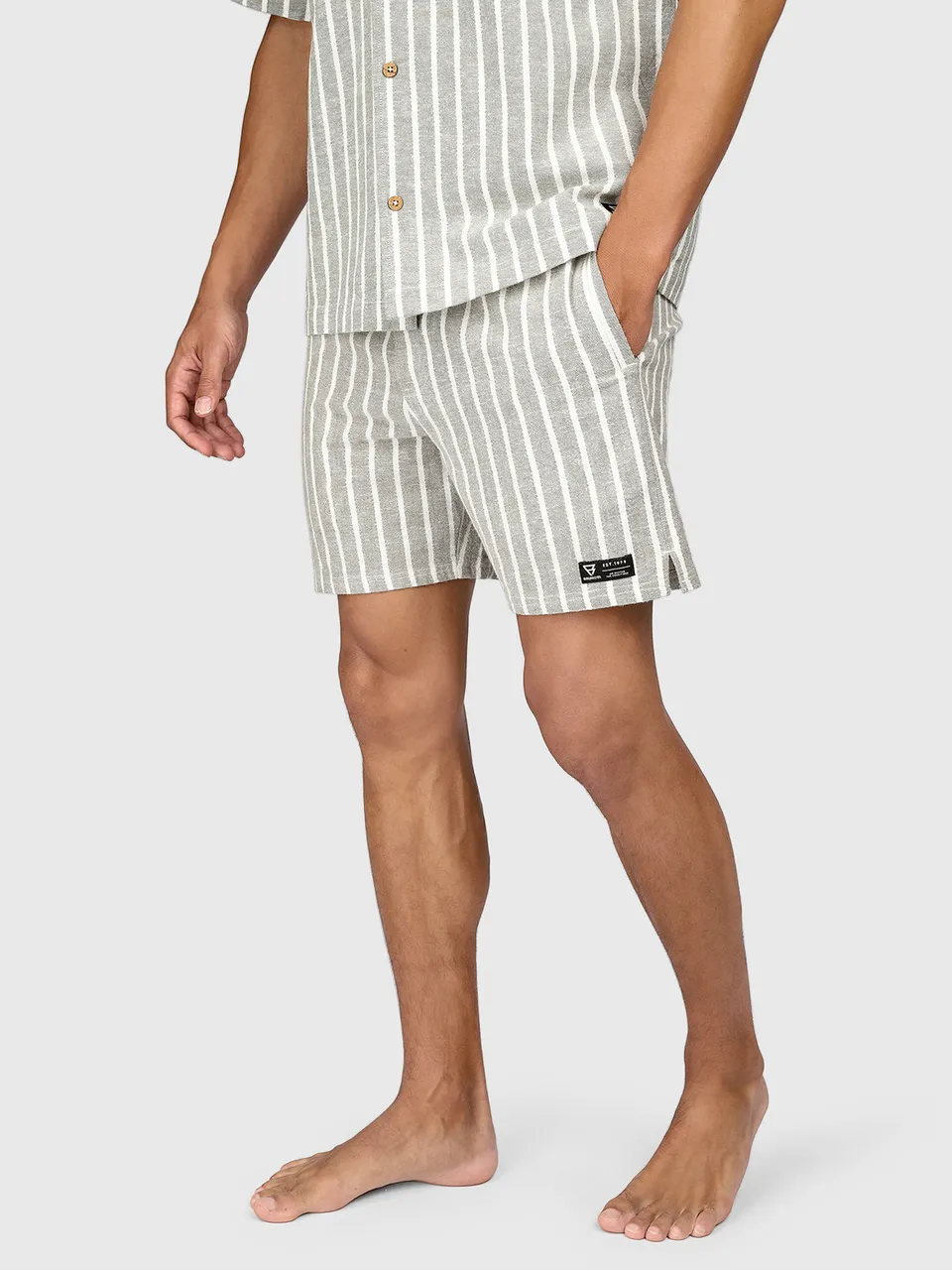 brunotti-aiden-stripe-walk-shorts-snow-wei image 1