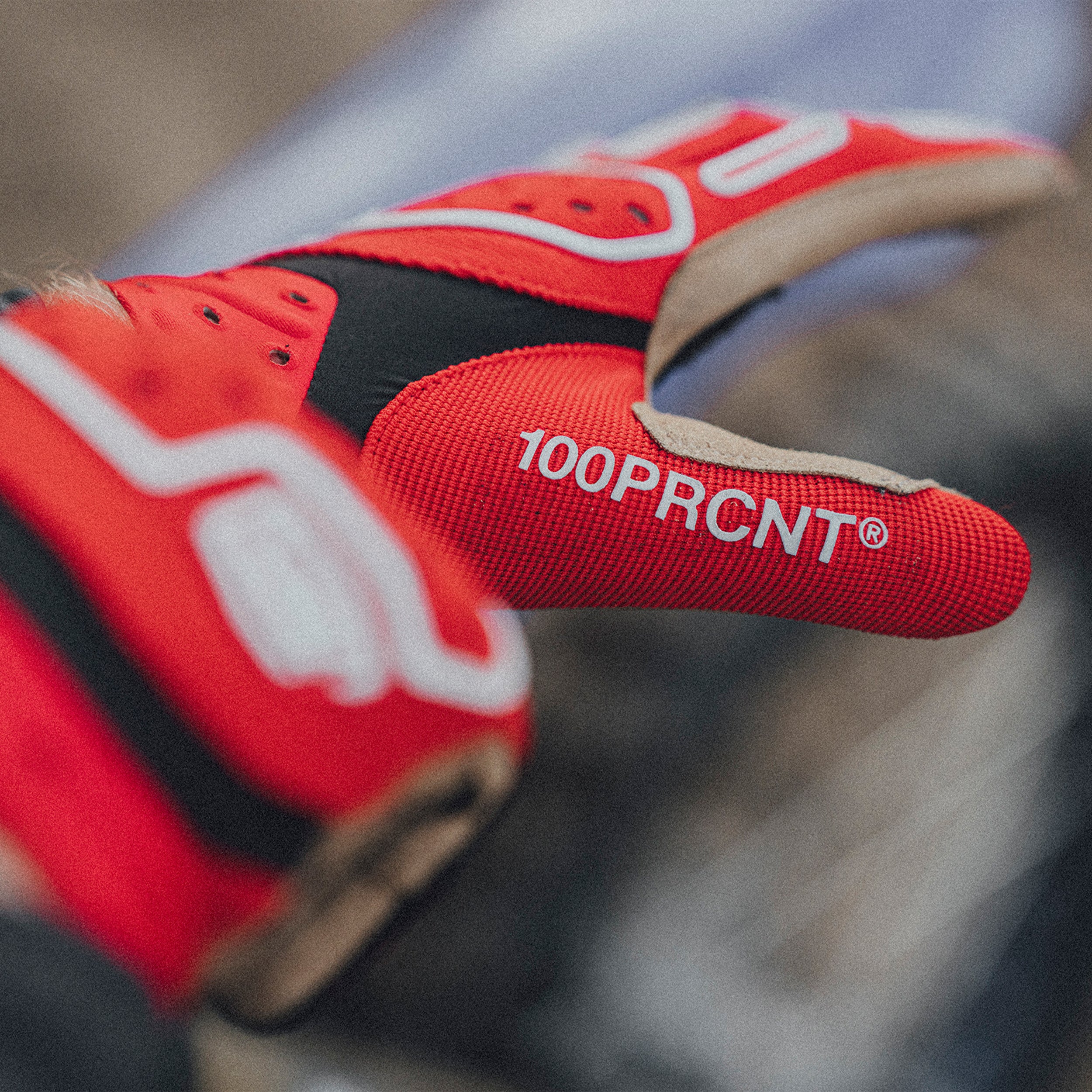 100-airmatic-2-handschuhe-rot-schwarz-mit-kn-chelschutz image 5