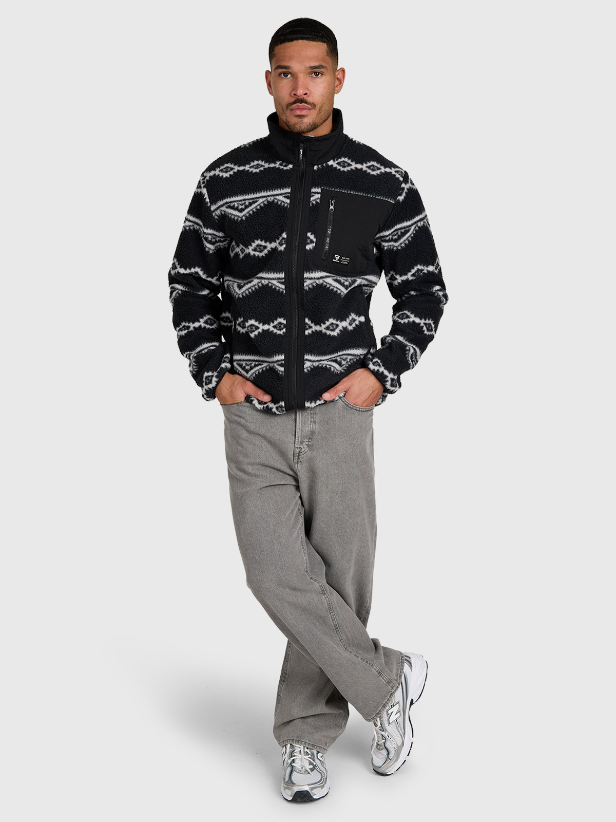 brunotti-kevio-zip-herren-fleece-black-lockerer-schnitt image 5