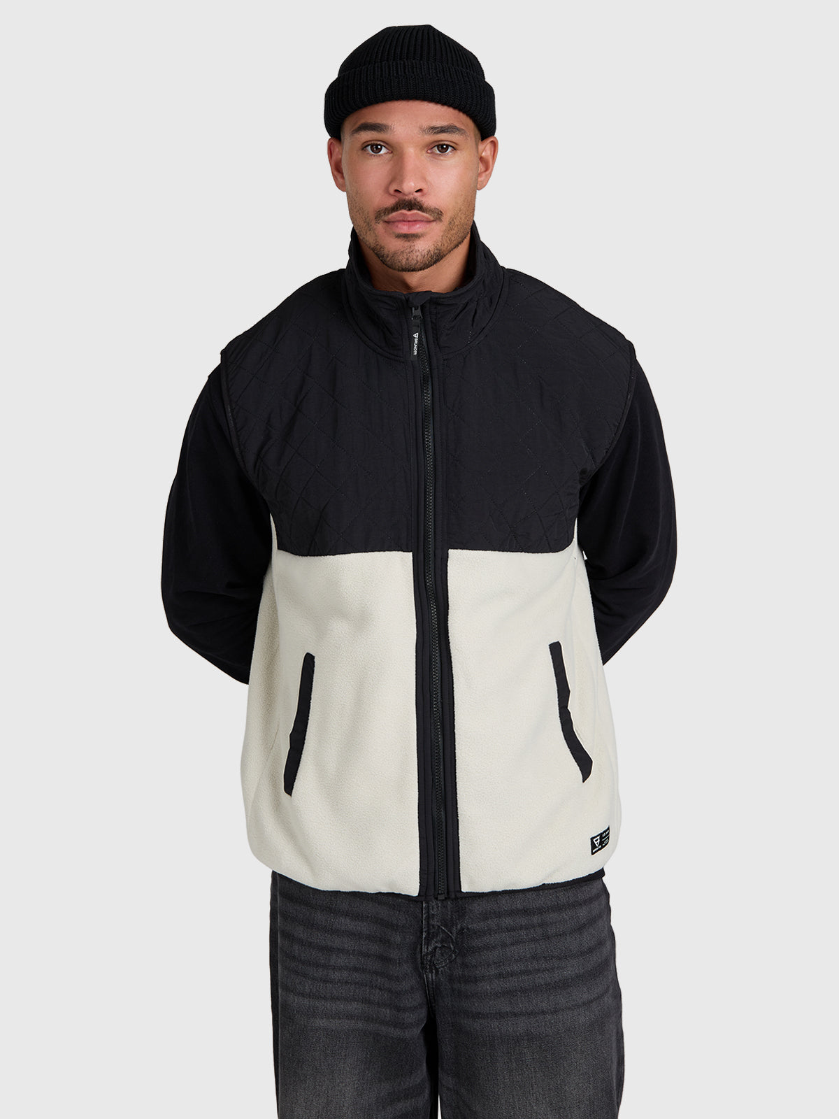 brunotti-dipon-herren-bodywarmer-soft-grey-polyester image 1
