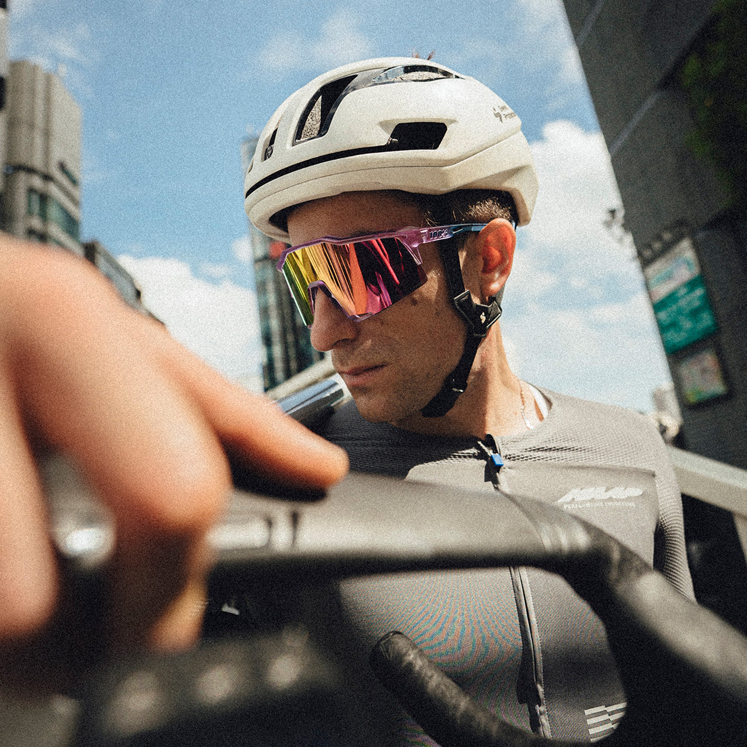 100-speedcraft-toyoko-sportsonnenbrille-vital-pink-mirror image 5