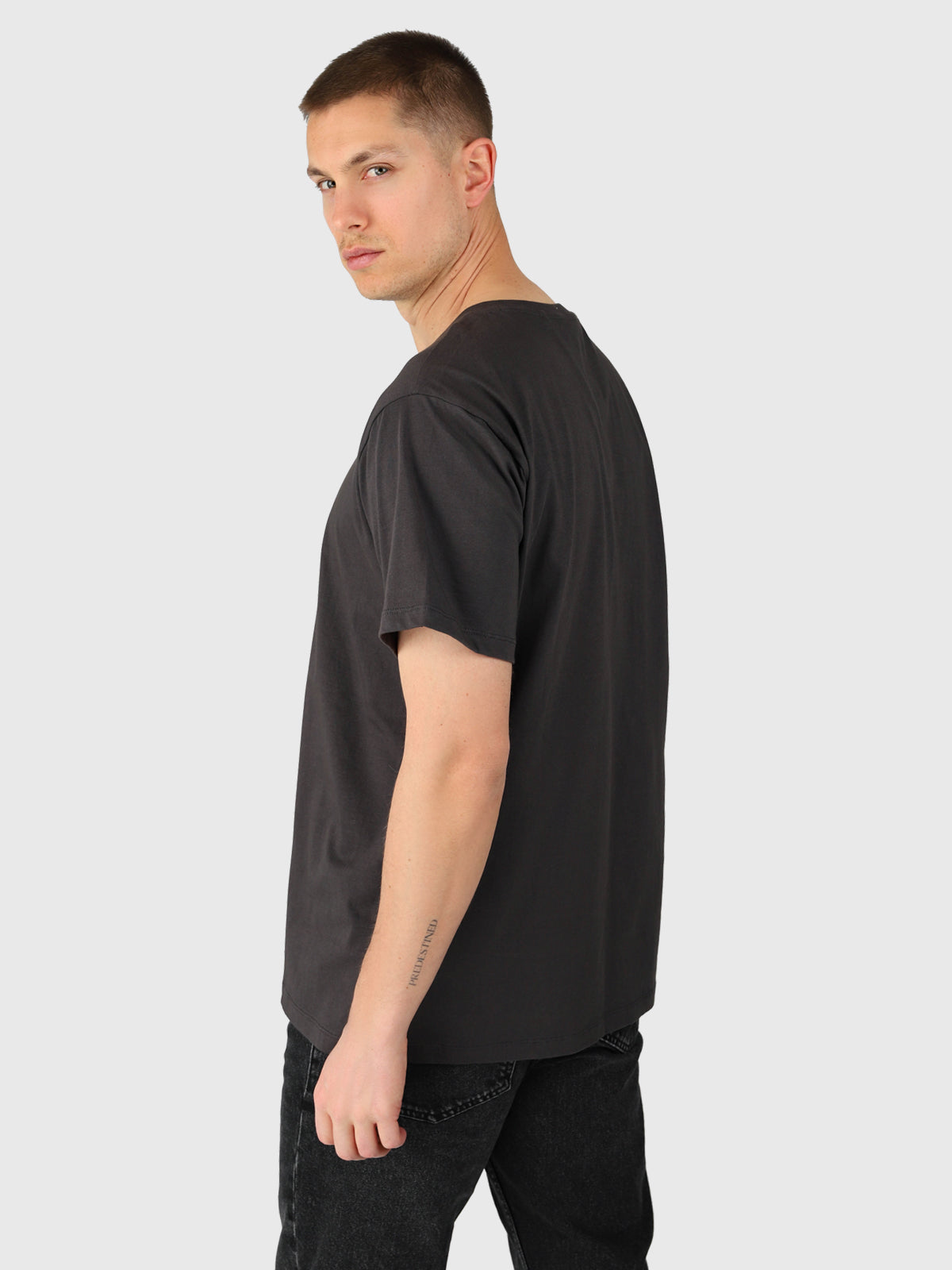 brunotti-aron-herren-t-shirt-pirate-black-regular image 2
