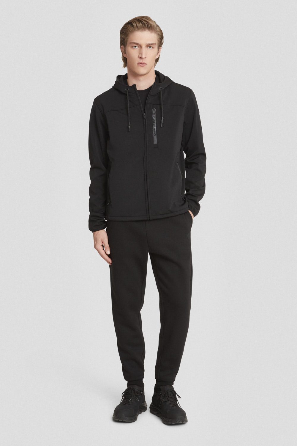 ciesse-outdoor-sweatjacke-schwarz-mit-kapuze-regular image 2