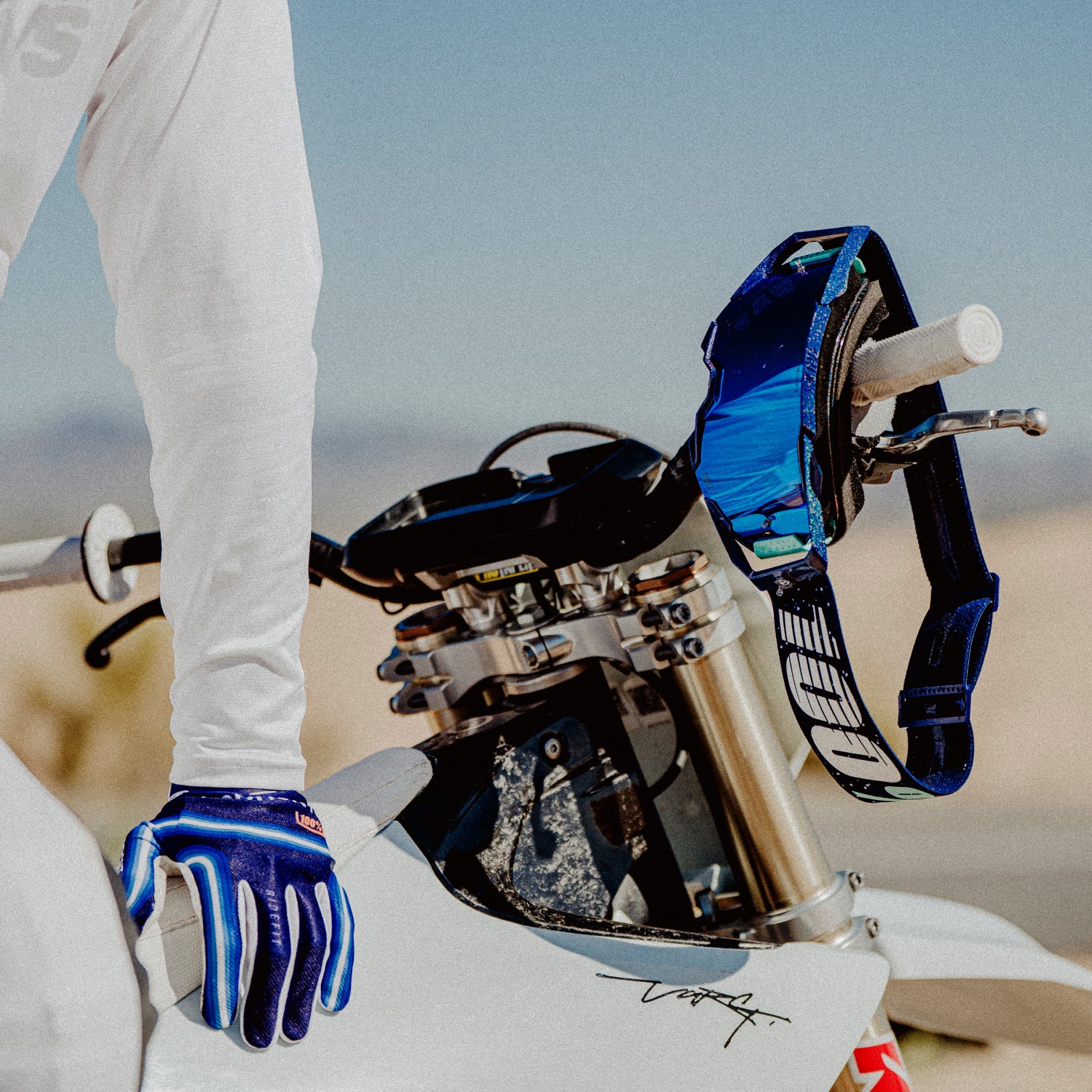 100-armega-goggle-noche-motocrossbrille-blue-mirror image 6