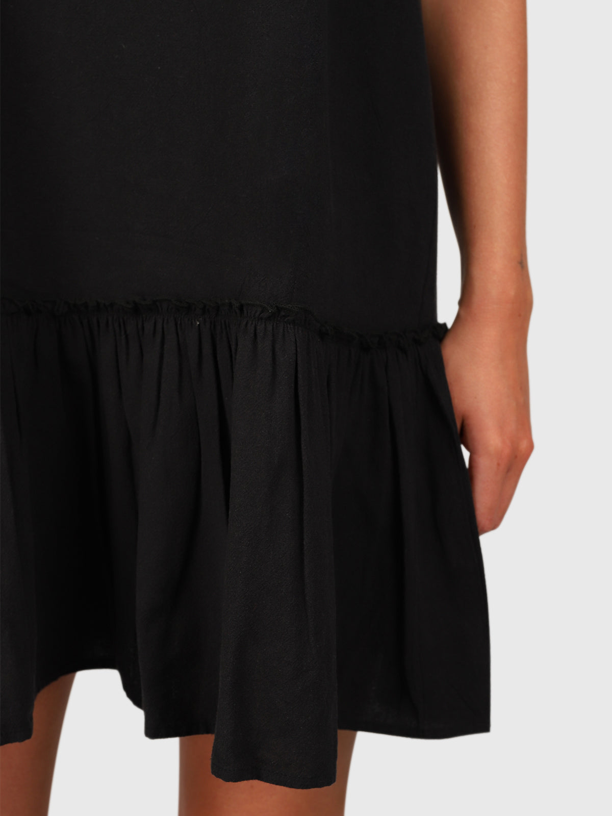 brunotti-nami-damen-kleid-schwarz-crepe image 6