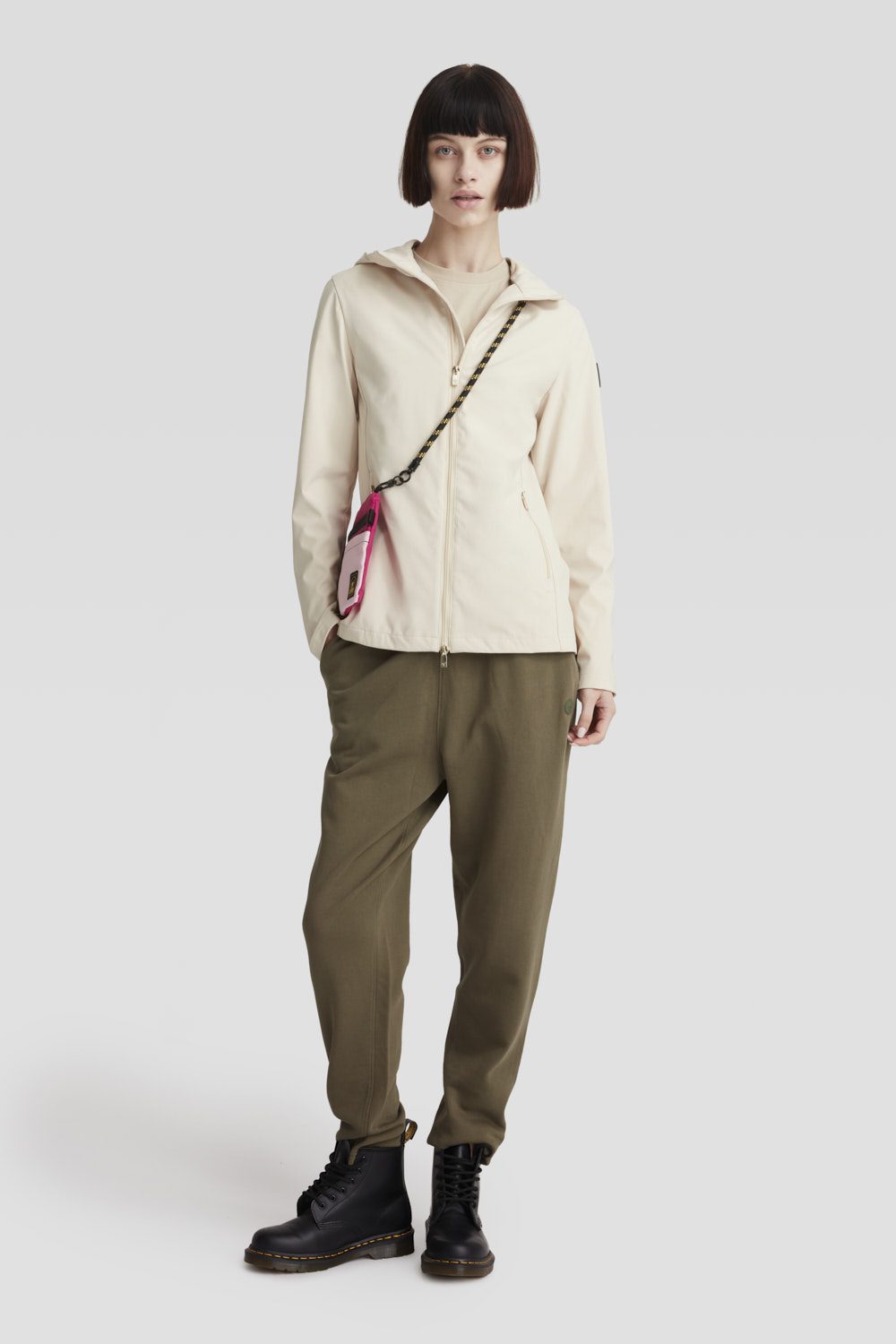 ciesse-outdoor-giacche-leggere-beige-mit-kapuze-jacke-beige-slim-fit image 1