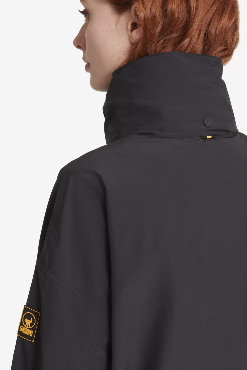ciesse-lana-leichte-jacke-damen-schwarz-kurz-mit-kapuze image 3