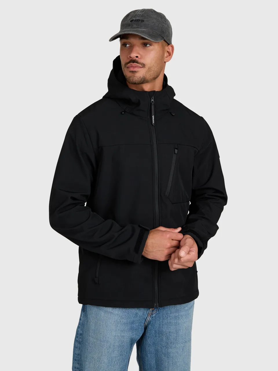 brunotti-mick-herren-softshelljacke-schwarz-10k-wasserdicht image 1