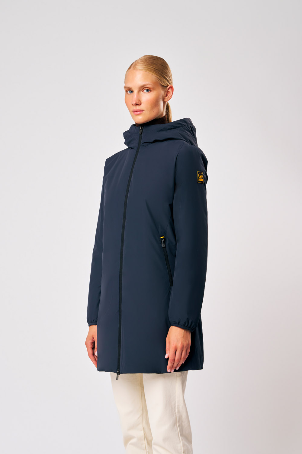 ciesse-outdoor-matilda-leichte-jacke-damen-blau-kapuze image 2