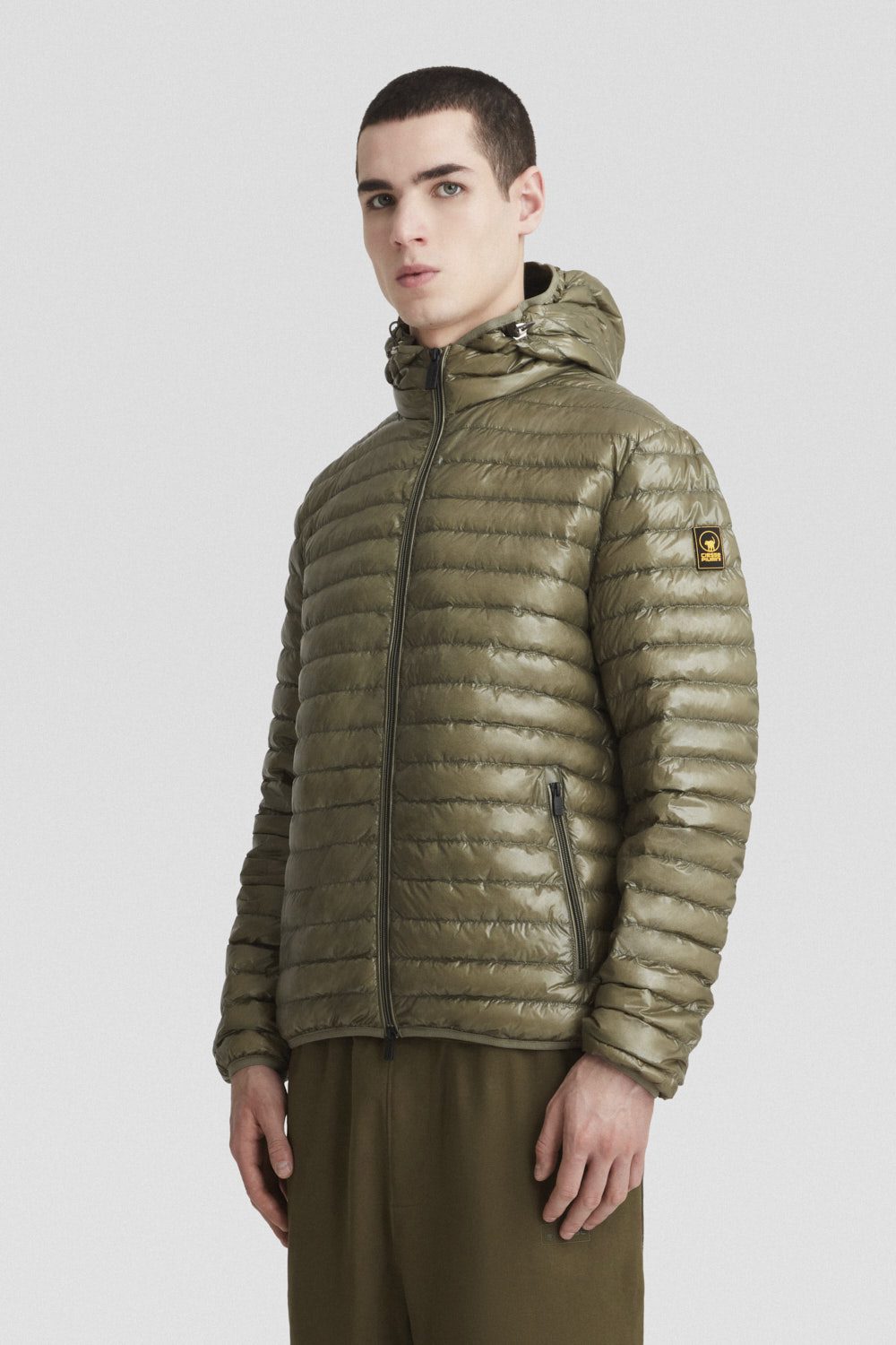 ciesse-outdoor-daunenjacke-gr-n-gl-nzend-mit-kapuze image 2
