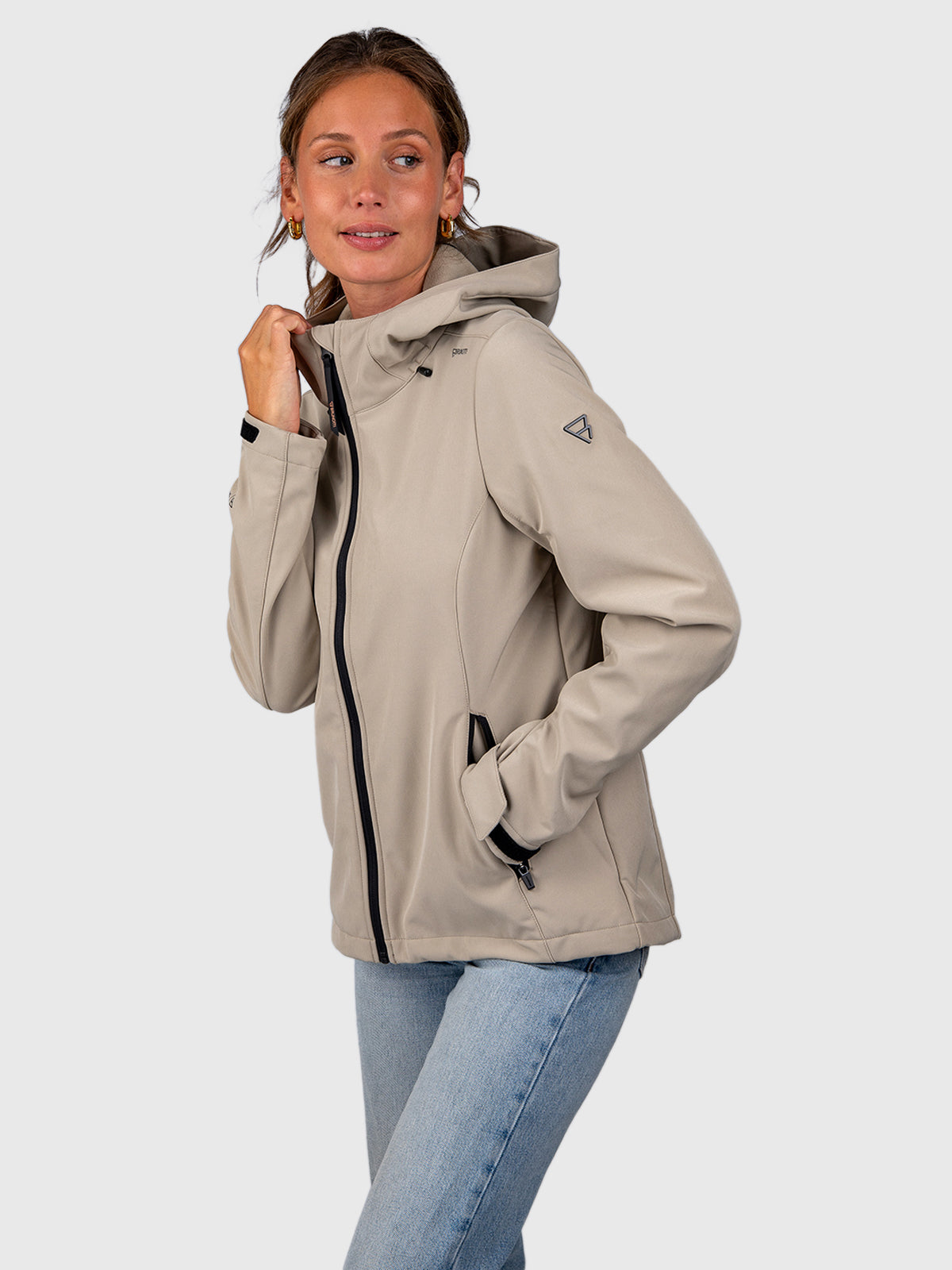 brunotti-joos-softshelljacke-damen-fungi-winddicht image 4
