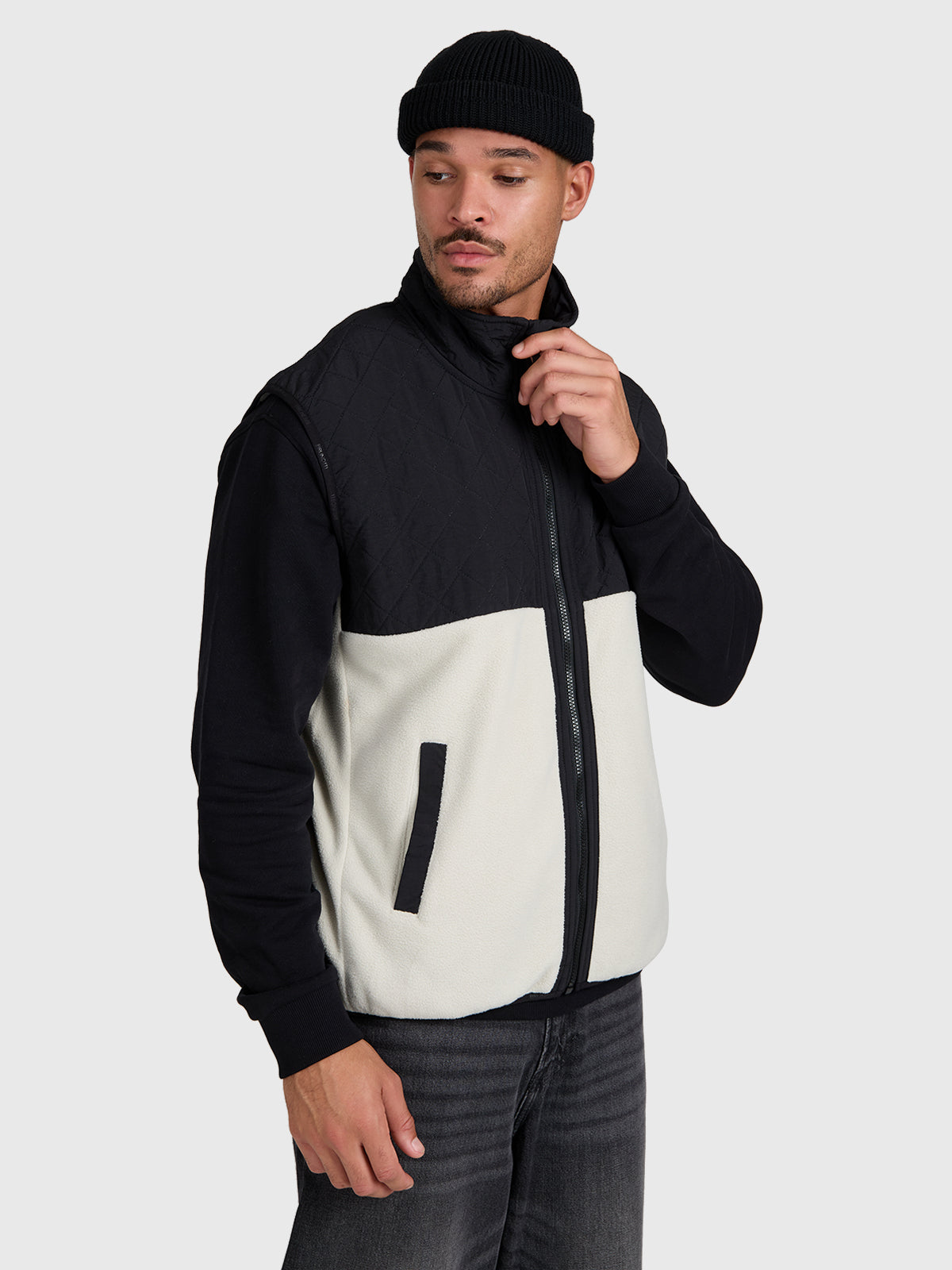brunotti-dipon-herren-bodywarmer-soft-grey-polyester image 4