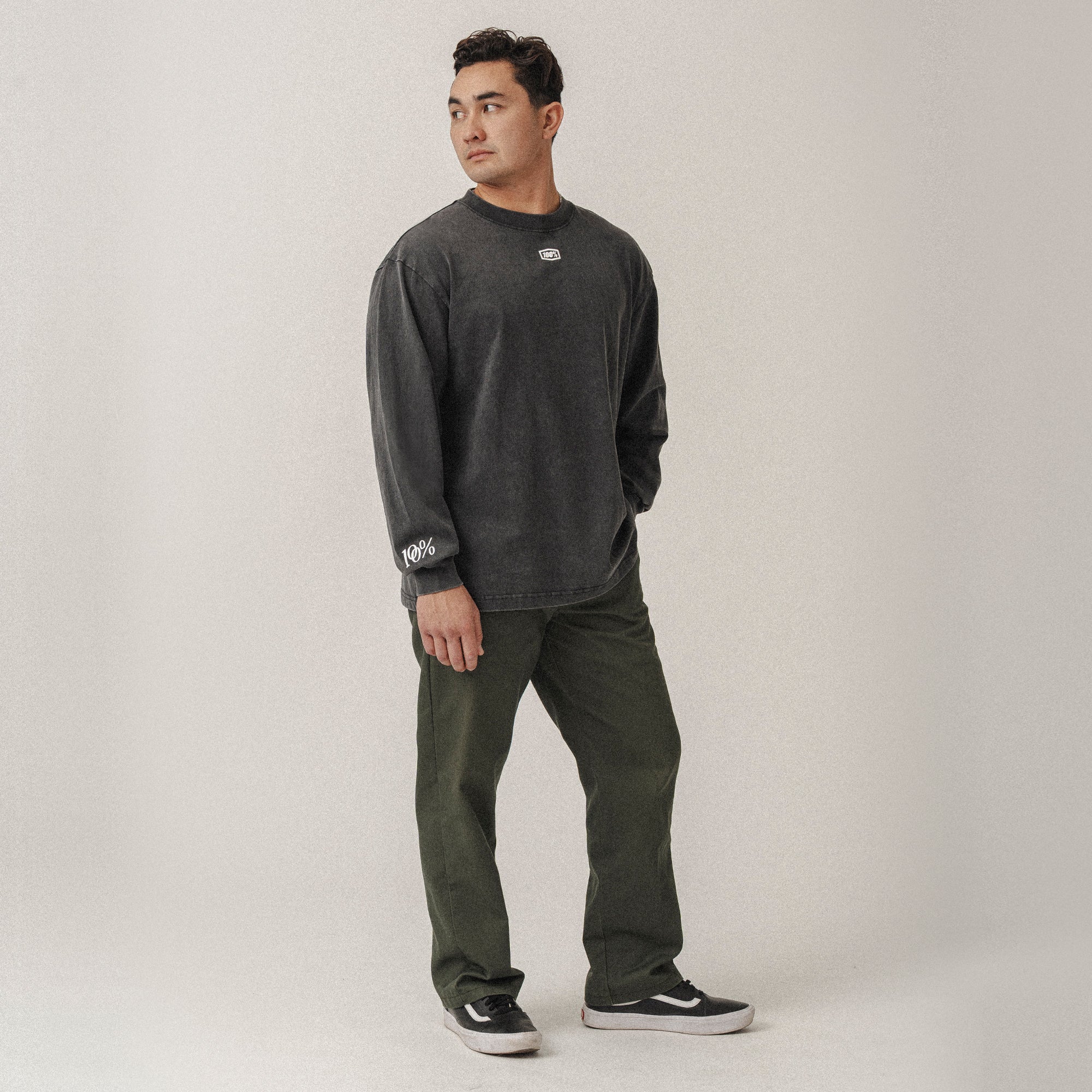 100-region-longsleeve-oversized-tee-vintage-black image 2