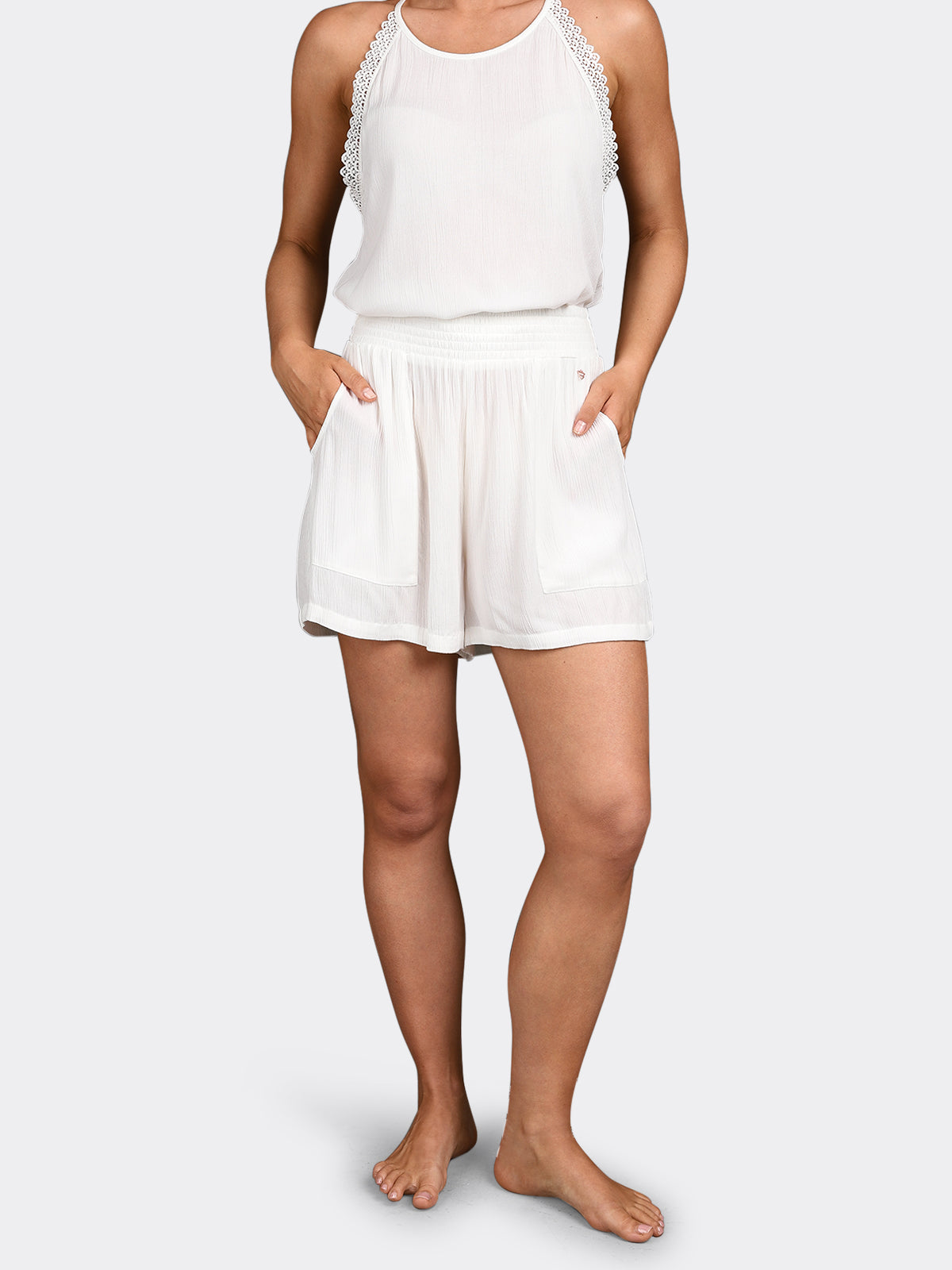 brunotti-essia-shorts-snow-damen-kurze-hose-wei image 3