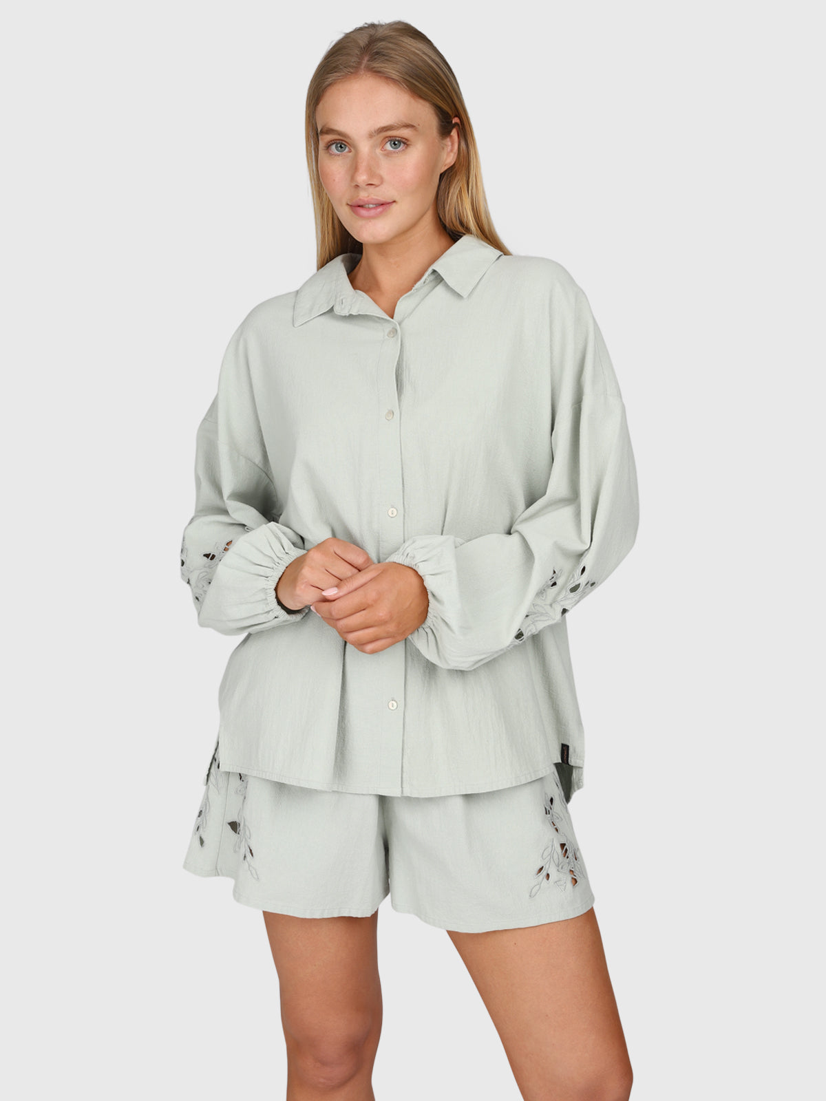 brunotti-maysa-damen-shirt-aqua-grey-stickerei-sommer image 6