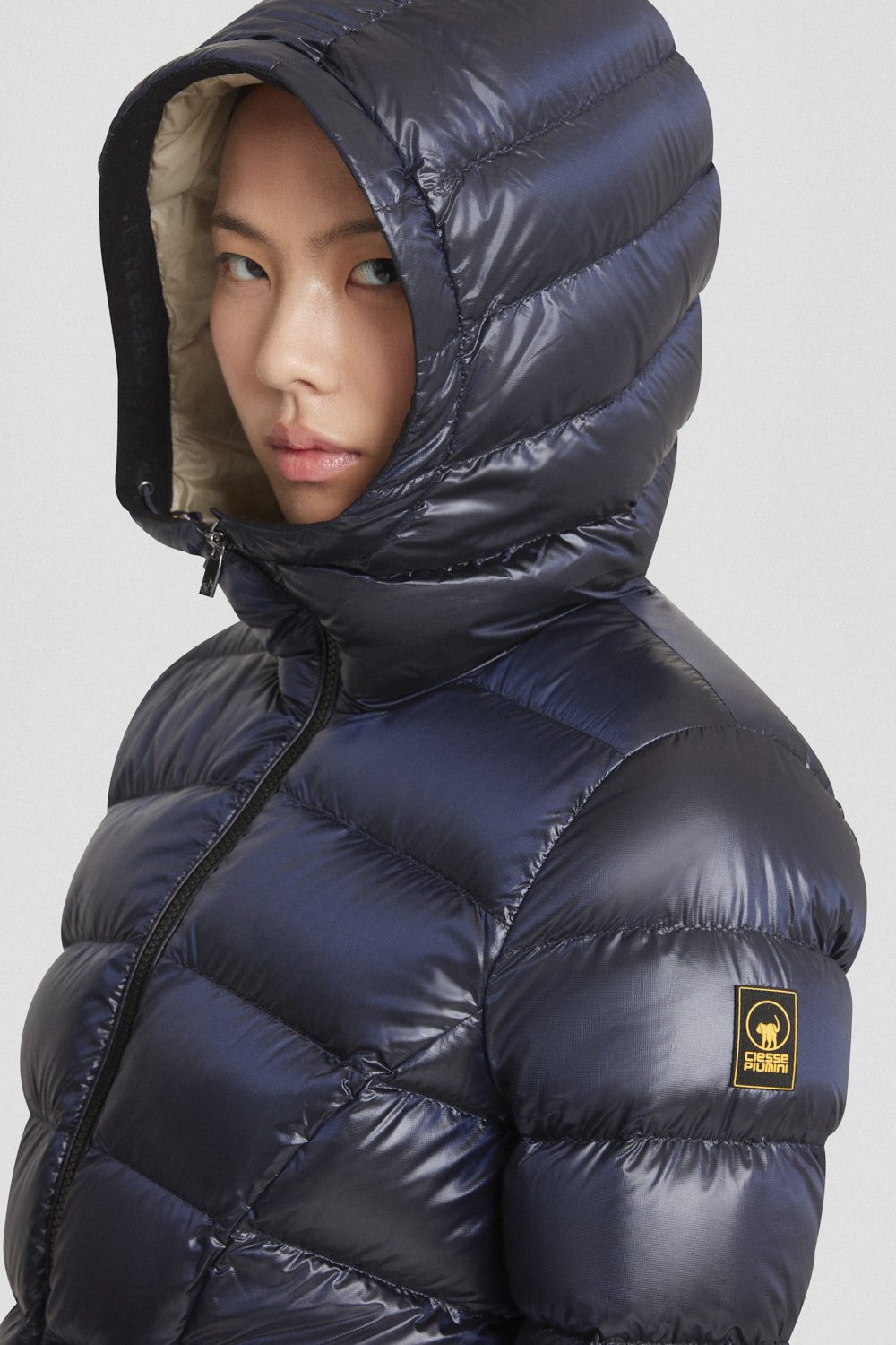 ciesse-daunenjacke-blau-mit-kapuze-800-fill-power image 4
