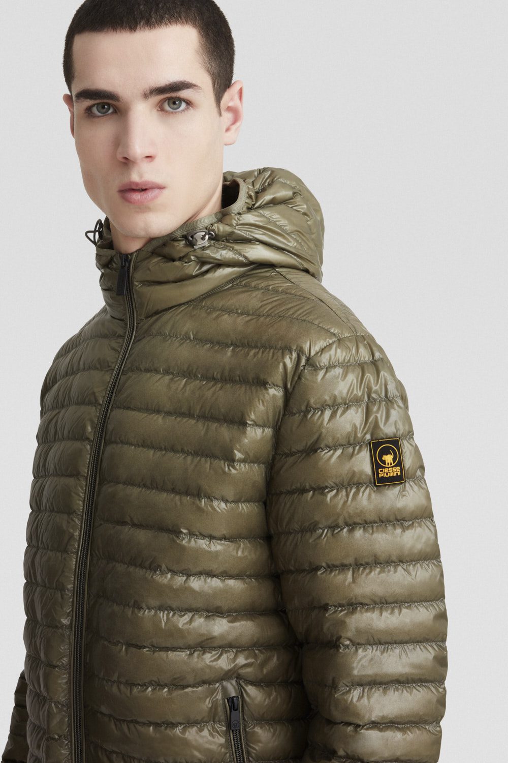 ciesse-outdoor-daunenjacke-gr-n-gl-nzend-mit-kapuze image 4